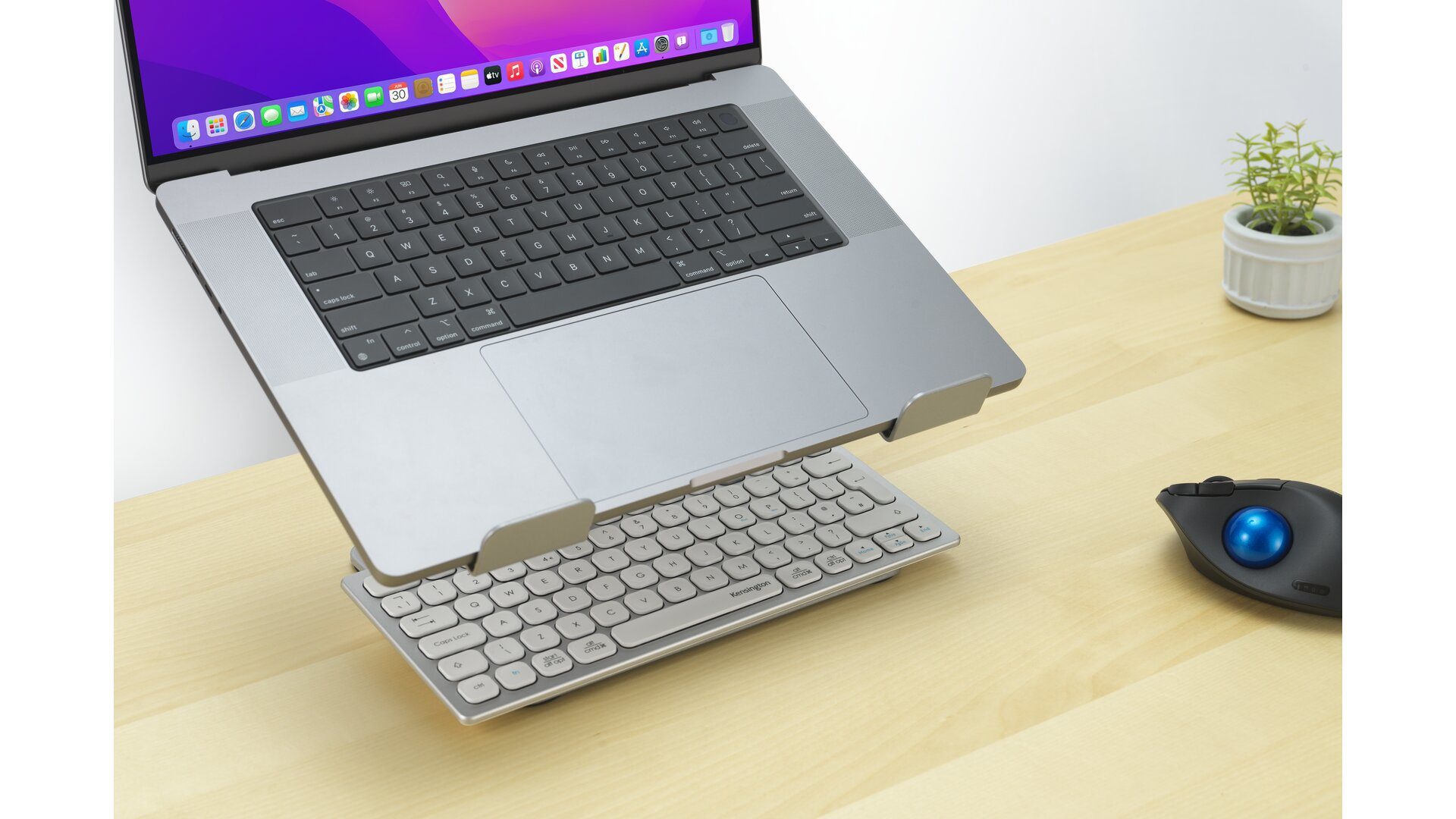 Universal Tabletop Aluminum Laptop Riser - Image 8